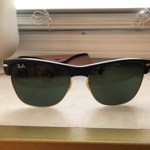 clubmaster Ray Ban sunglasses